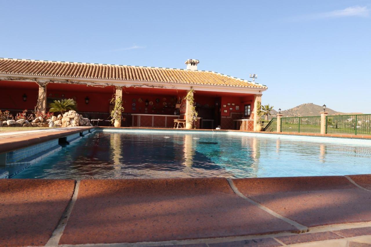 Вилла Hacienda Esperanza Estacion De Cartama Экстерьер фото